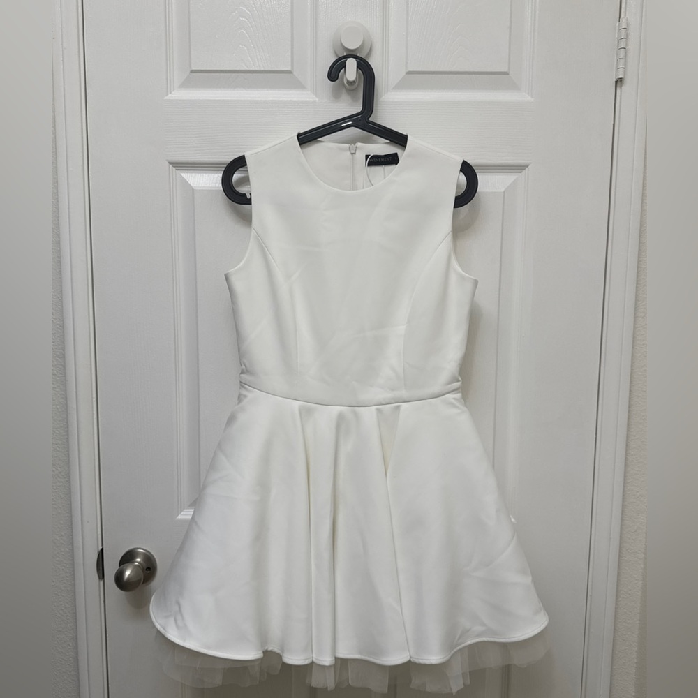 (New) White Fit & Flare Mini Dress – Soft Luxury / Princess Aesthetic - Picture 6 of 12